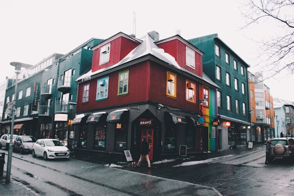 Best Times to Visit Reykjavik: Weather, Seasons & Months