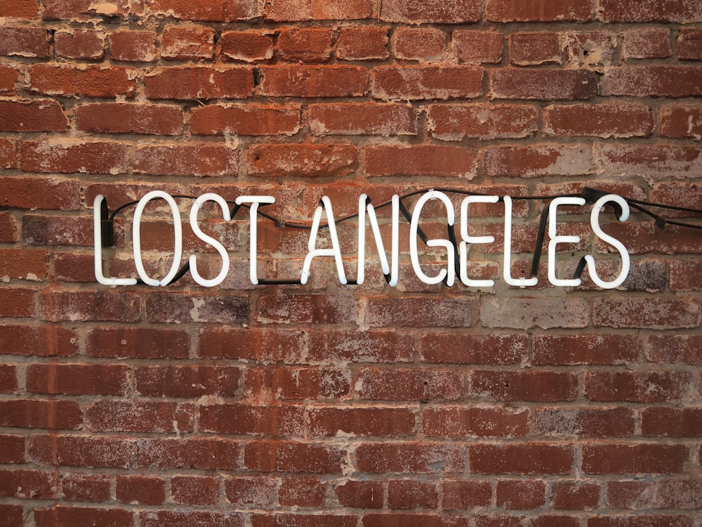 lost Angeles text on wall