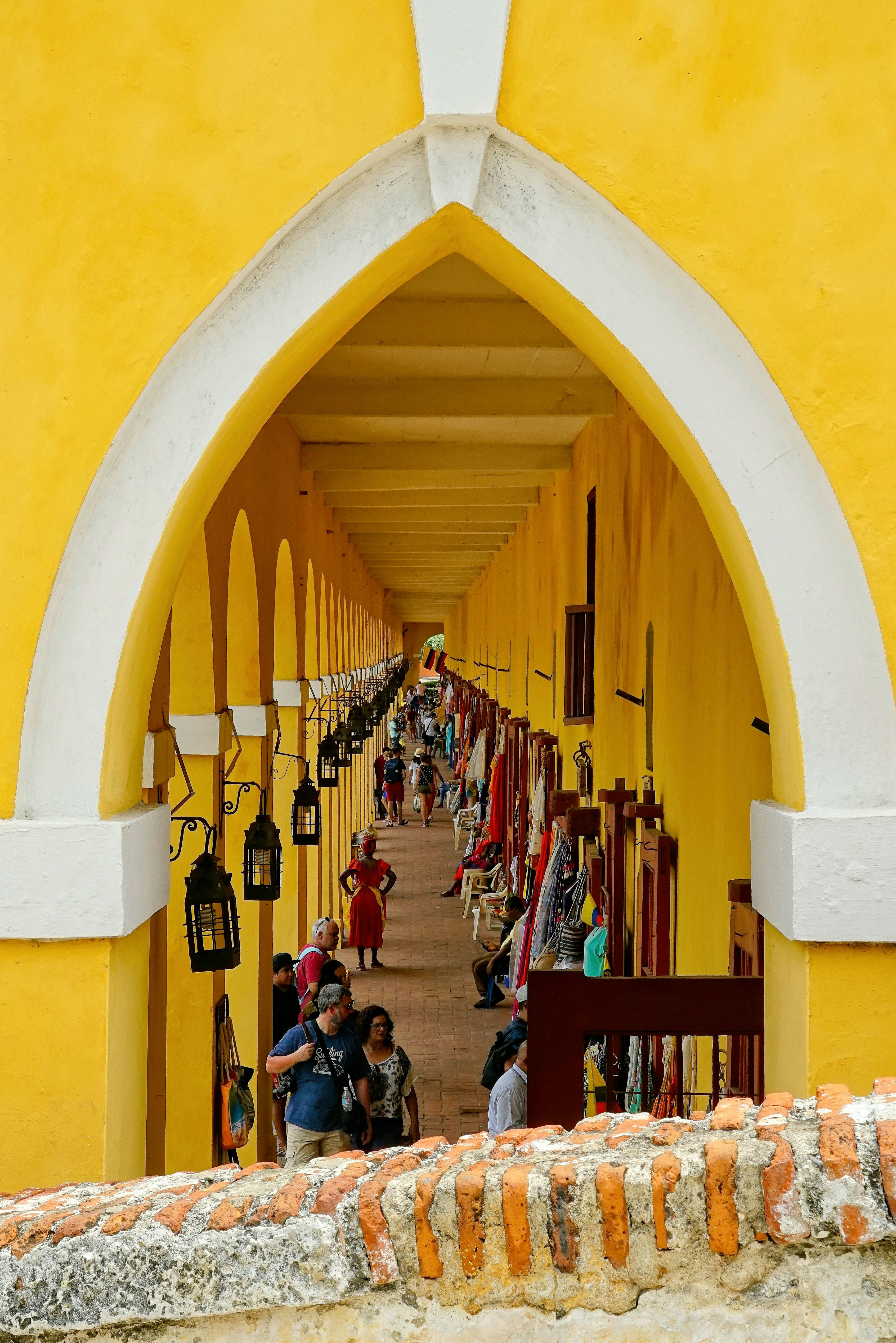 Street Food Vendors: Safety Considerations That Are Specific to Cartagena
