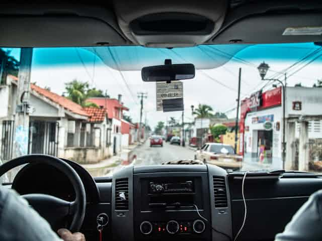 汽車美容除臭除味：改進車子內臭味，體會高水平的駕駛氛圍(價格、保養頻率...)