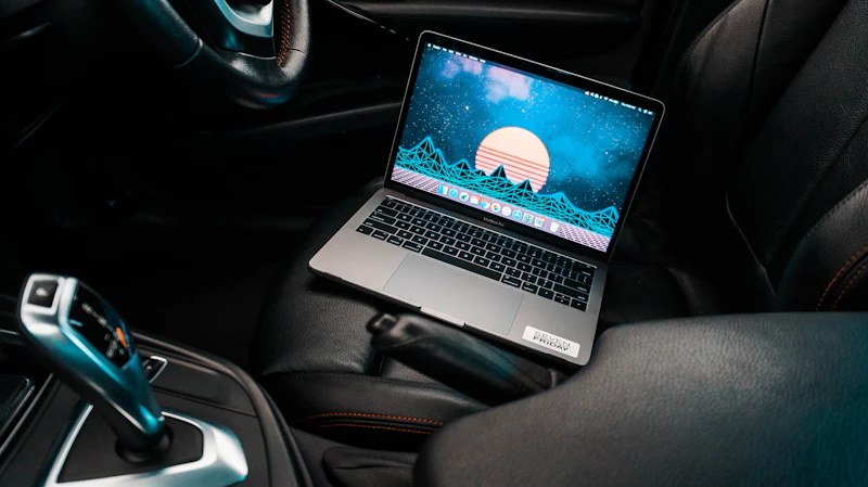 Kompiuterinė automobilio diagnostika nešiojamuoju kompiuteriu