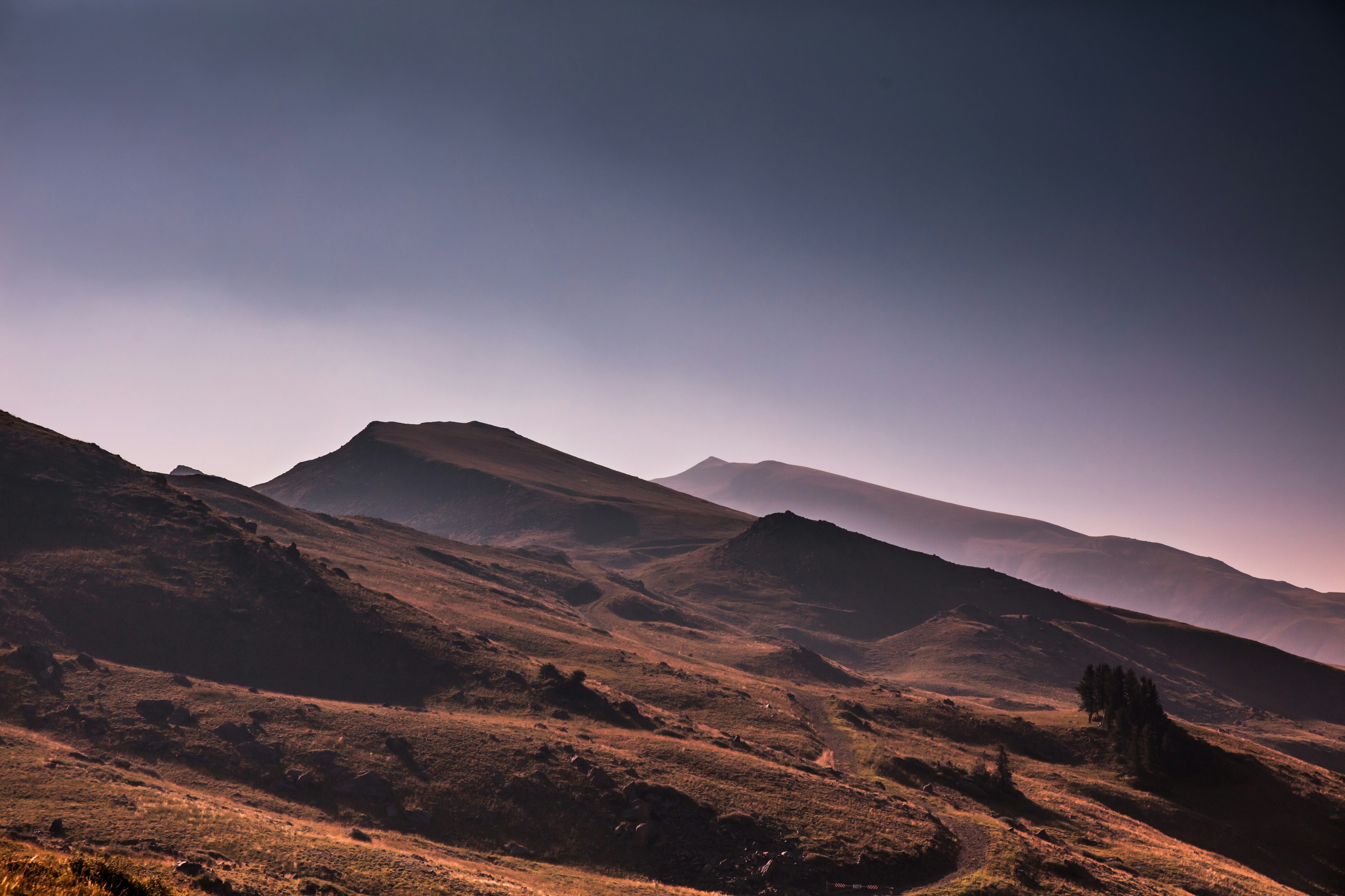 Photo by worldsbetweenlines