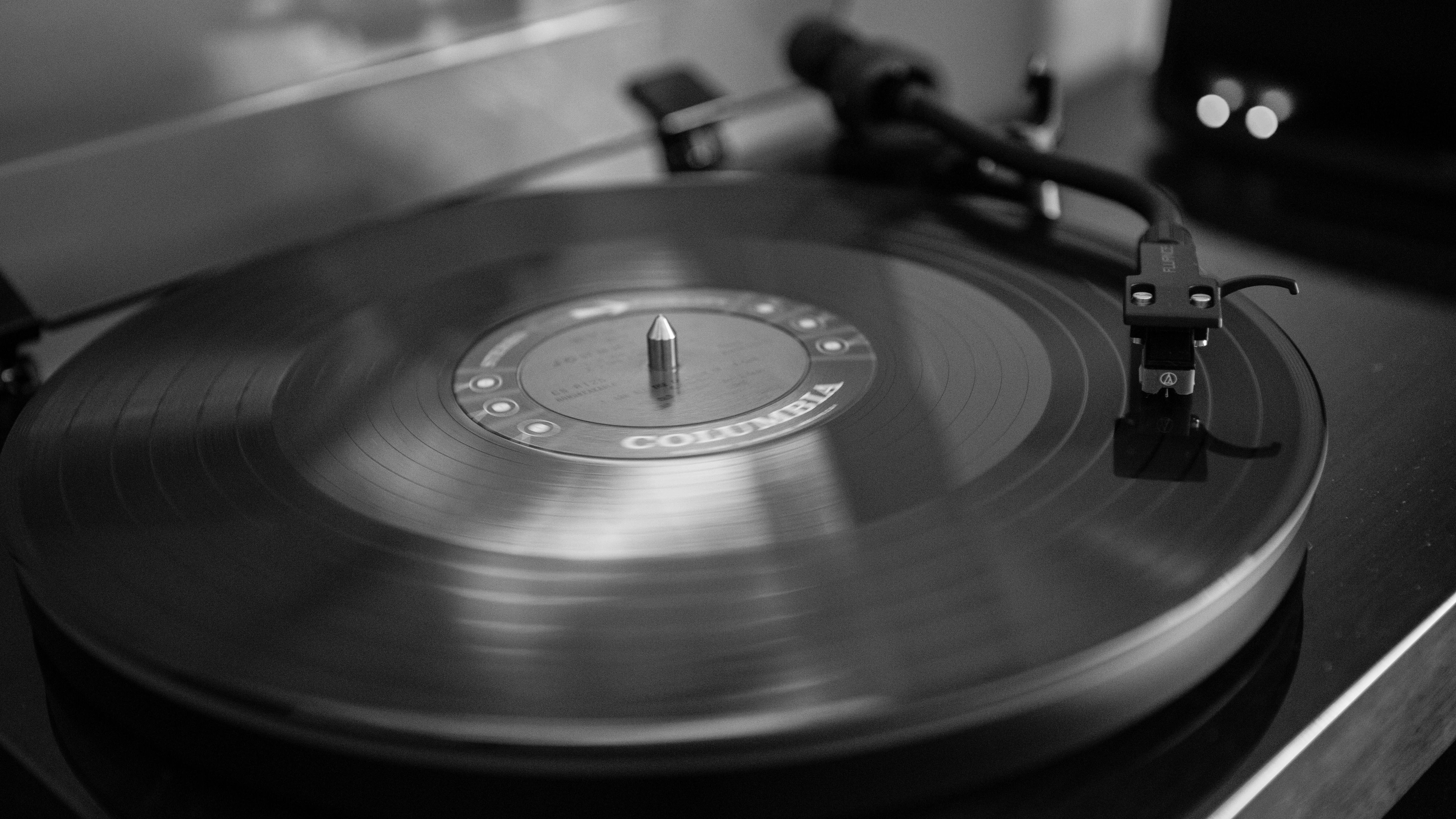 IKF复古R2头戴式耳机测评，时光深处的音乐回响,ifrogz头戴式耳机