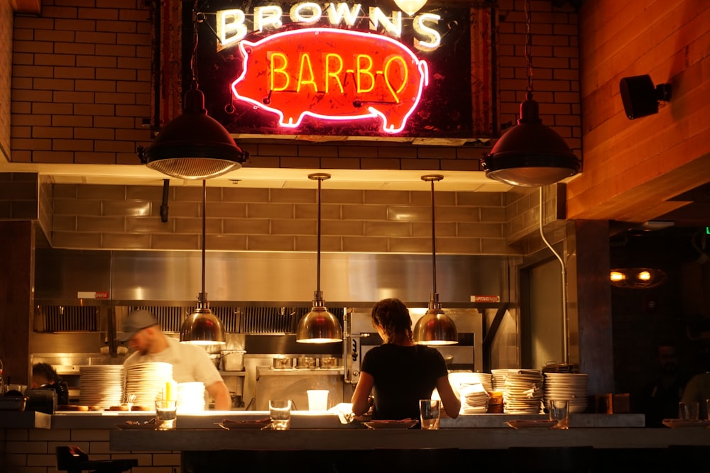 Brown's Bar-B-Q Schaufenster