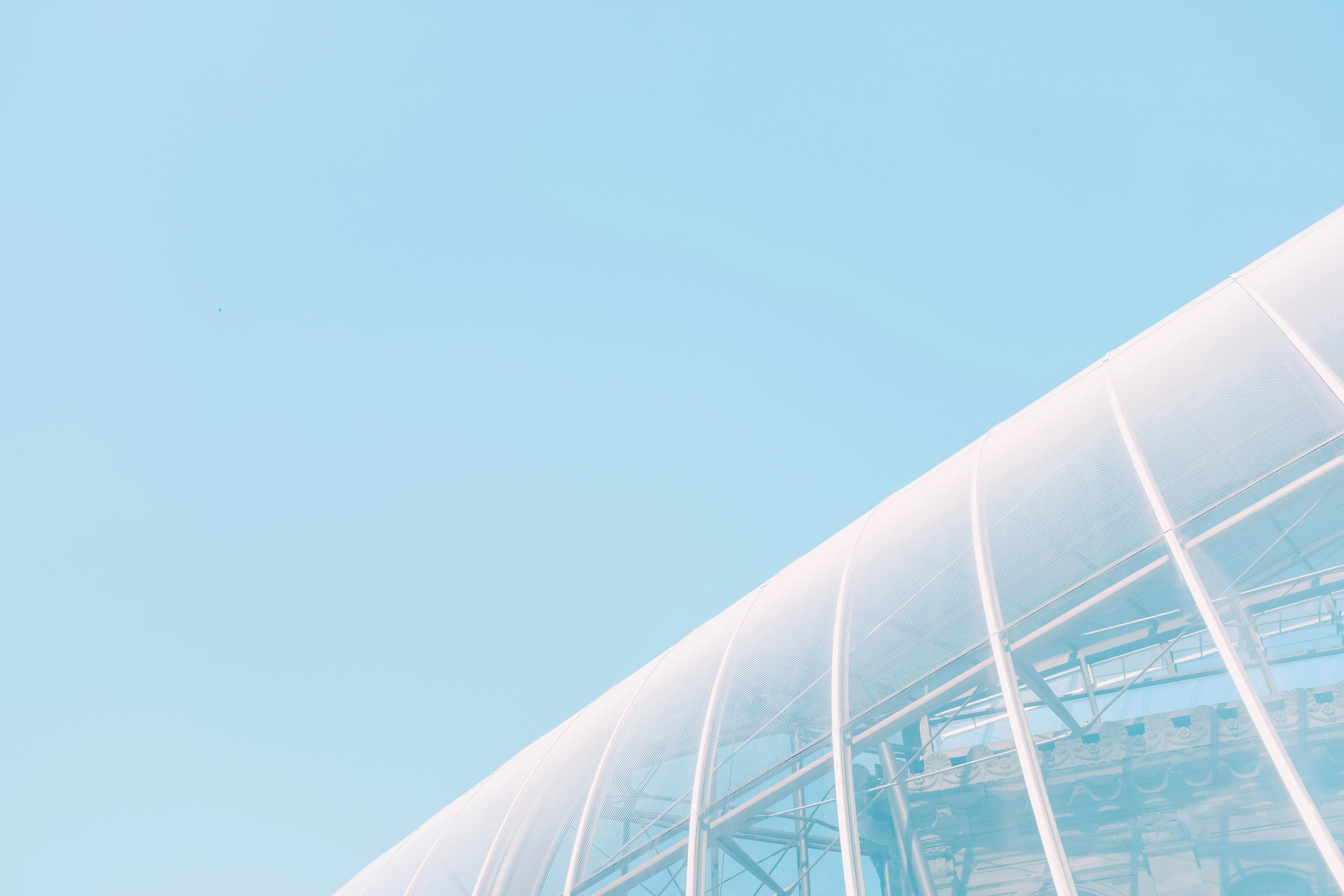 Photo by adrienolichon