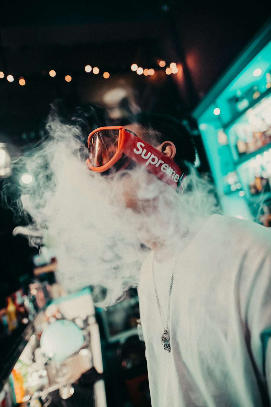 100 Supreme Pictures HD Download Free Images on Unsplash 100 Supreme Pictures HD Download Free Images on Unsplash