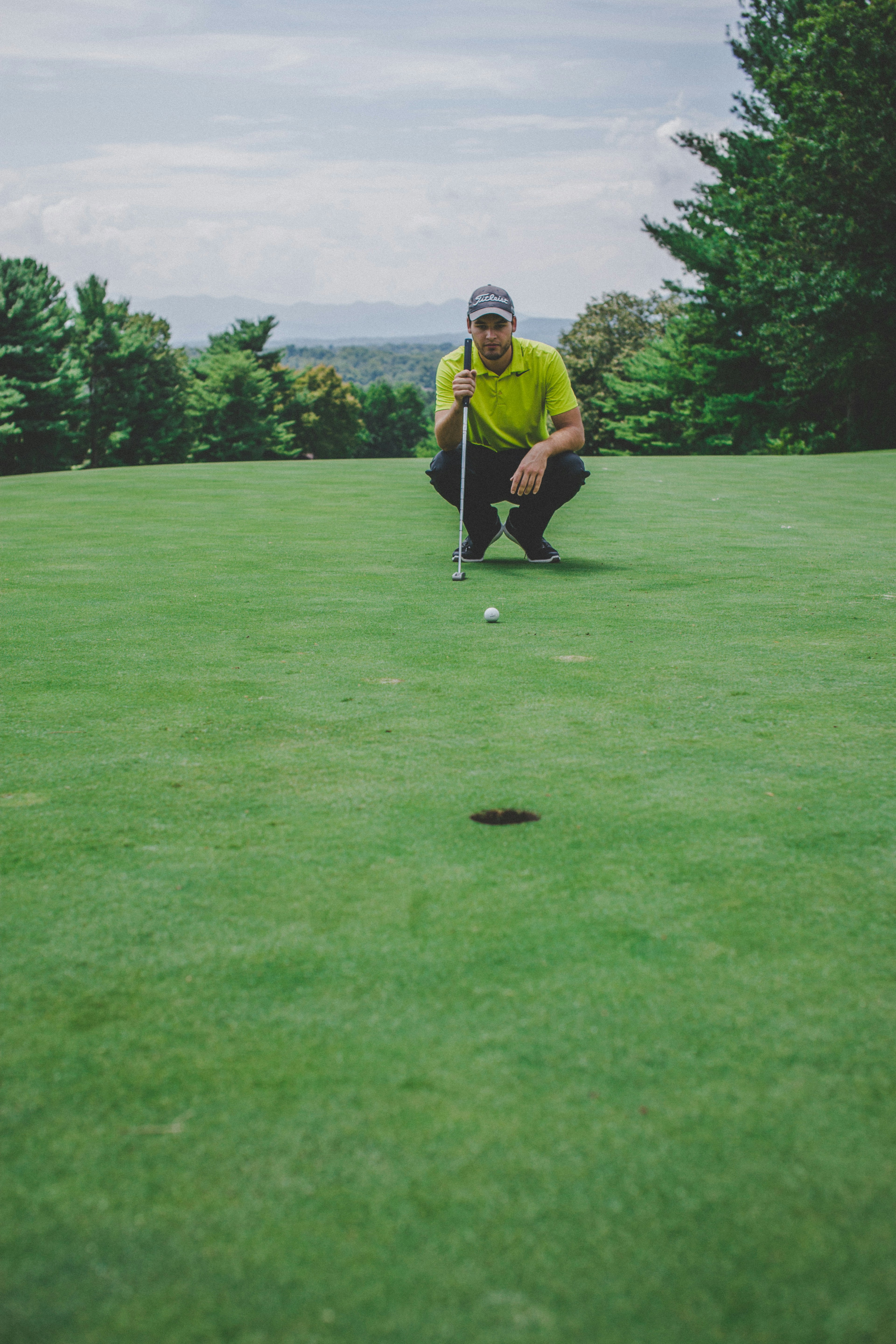  gifts for a golfer <a href='https://www.amazon.com/funny-mug-gift-for-golfers/dp/B07YV7H5VR/?tag=satusatu4-20'>golf coffee mug</a> gift ideas for a golfer 
