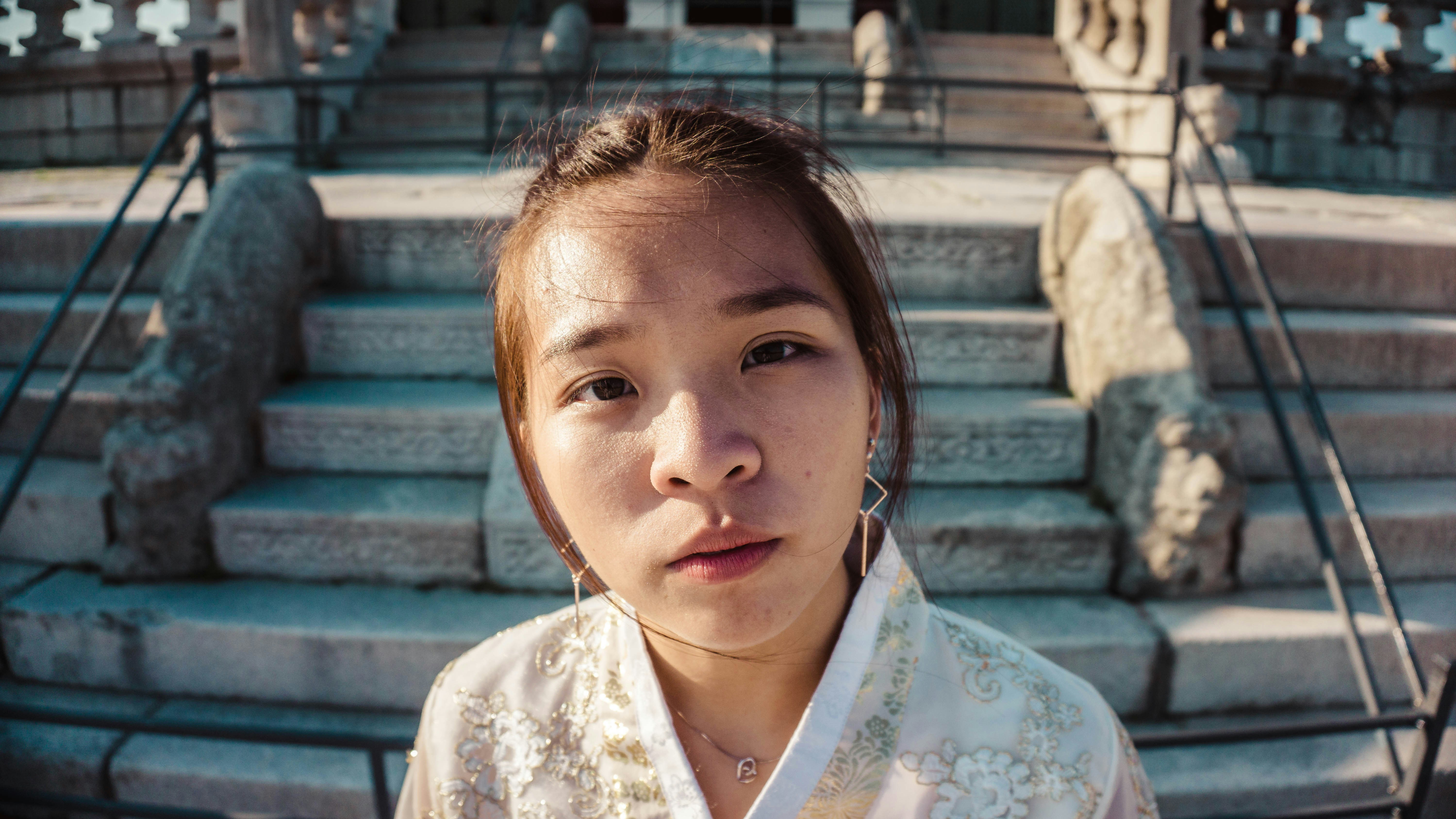 在 日 芸能人 在セネガル日本国大使館