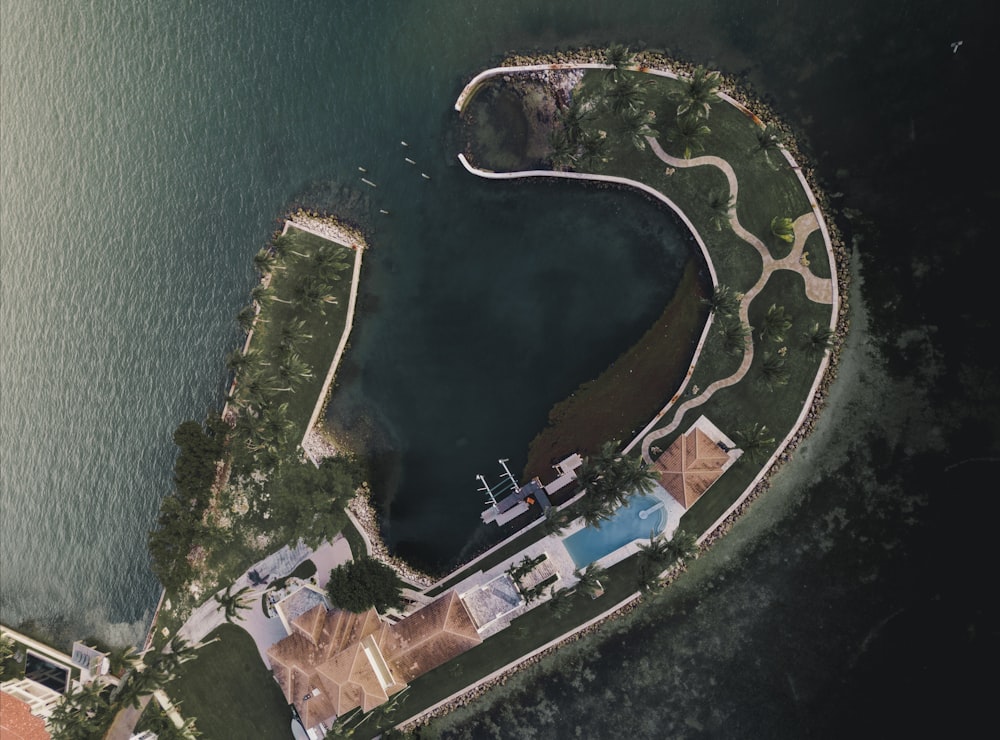 aerial view photography of isle
