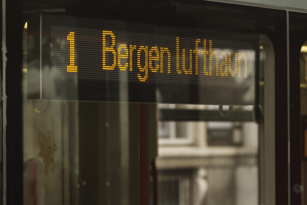 1 Bergen Lufthan segnaletica