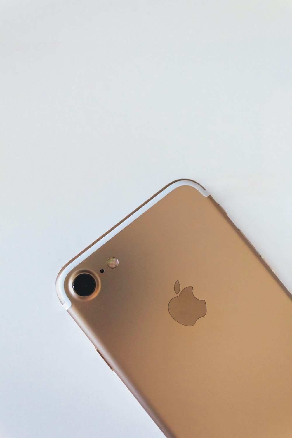 iPhone 6 dourado