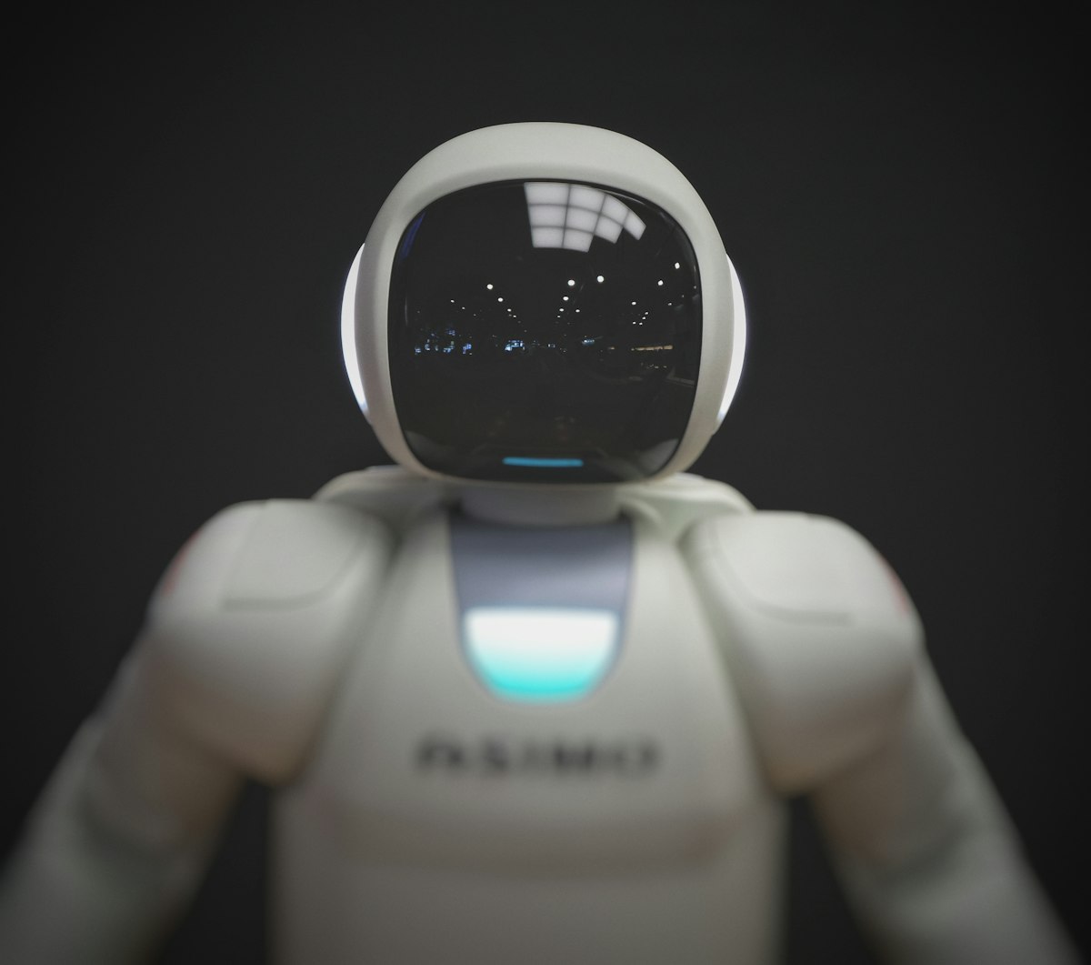 Advanced AI assistant interface for phone reception services