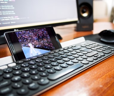 black computer keyboard