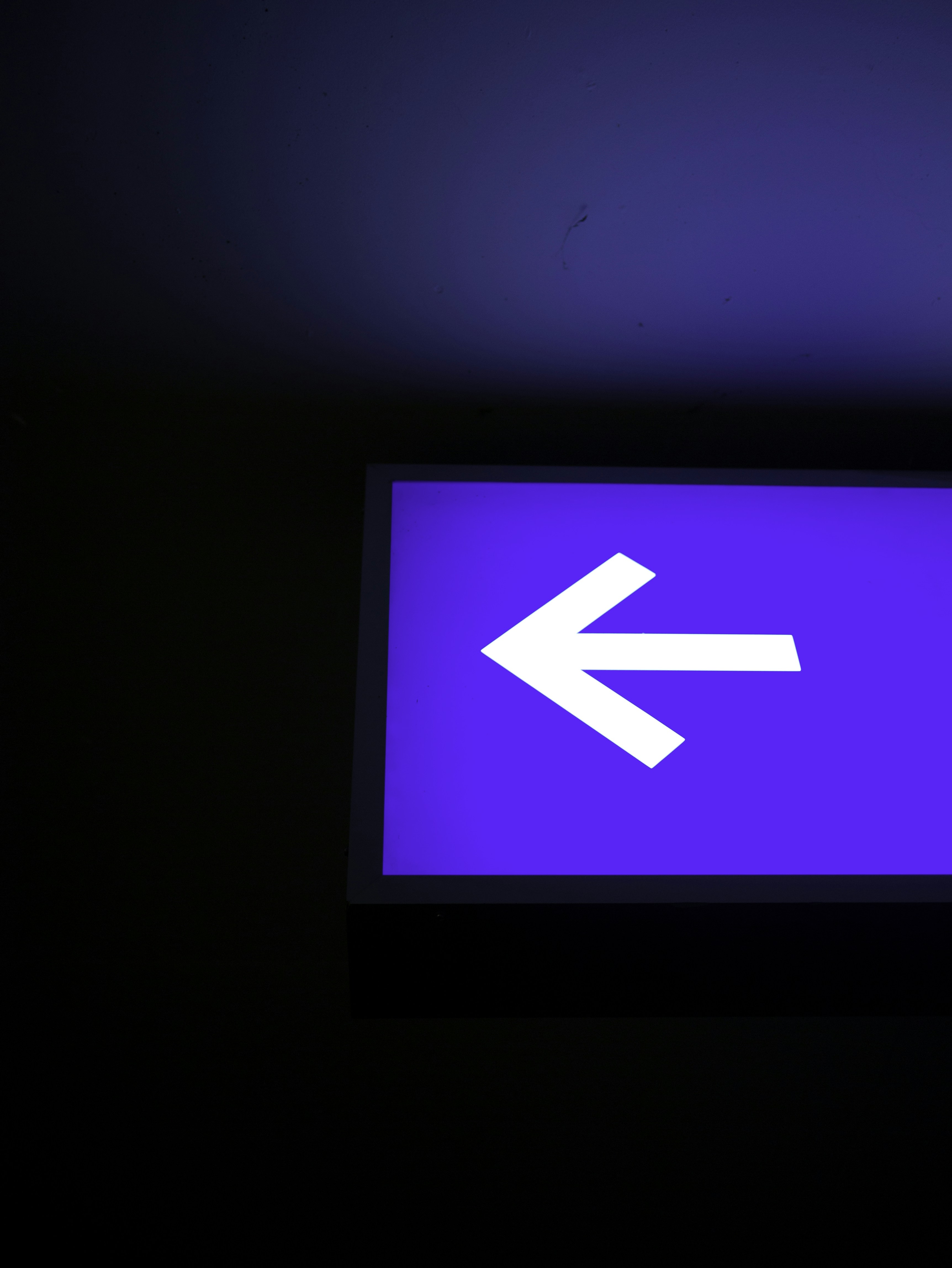 网站左侧图片悬浮效果实现教程，代码详解与技巧分享