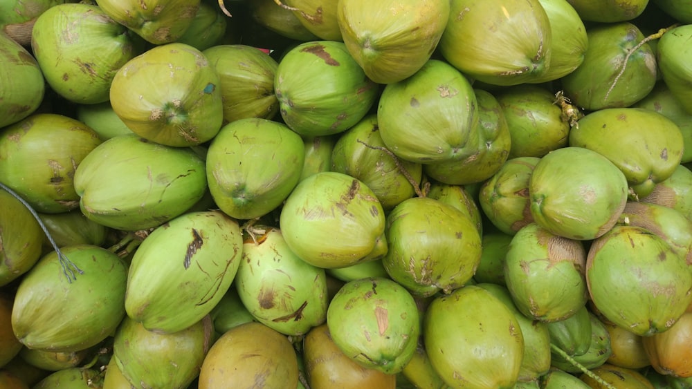 grüne Kokosnüsse