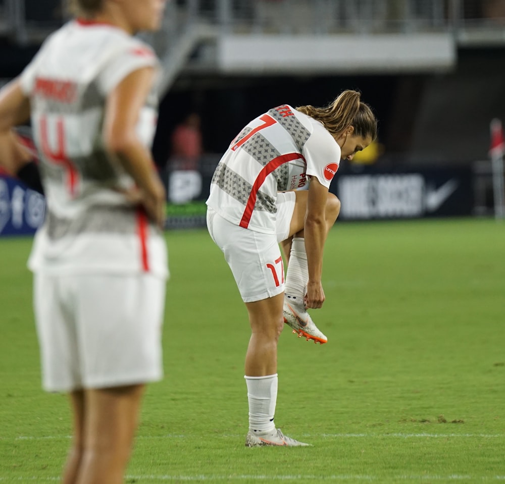 Maillot de football blanc et rouge pour femme