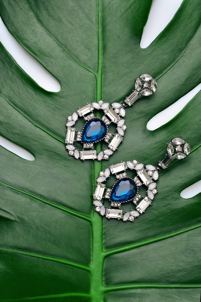 Diamond-Cut Hoop Earrings