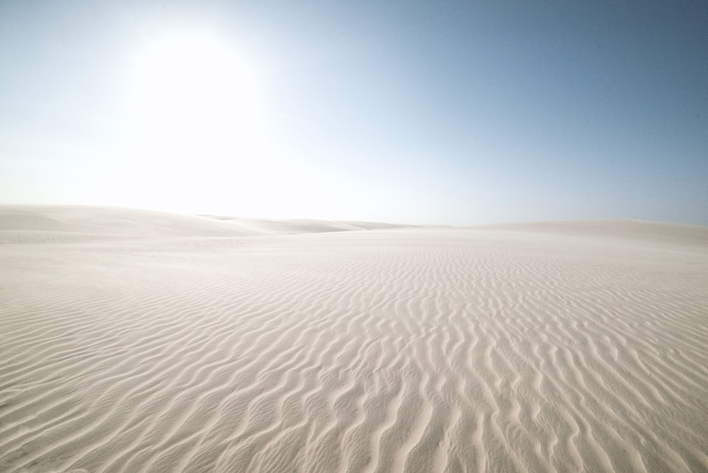dune di sabbia grigia