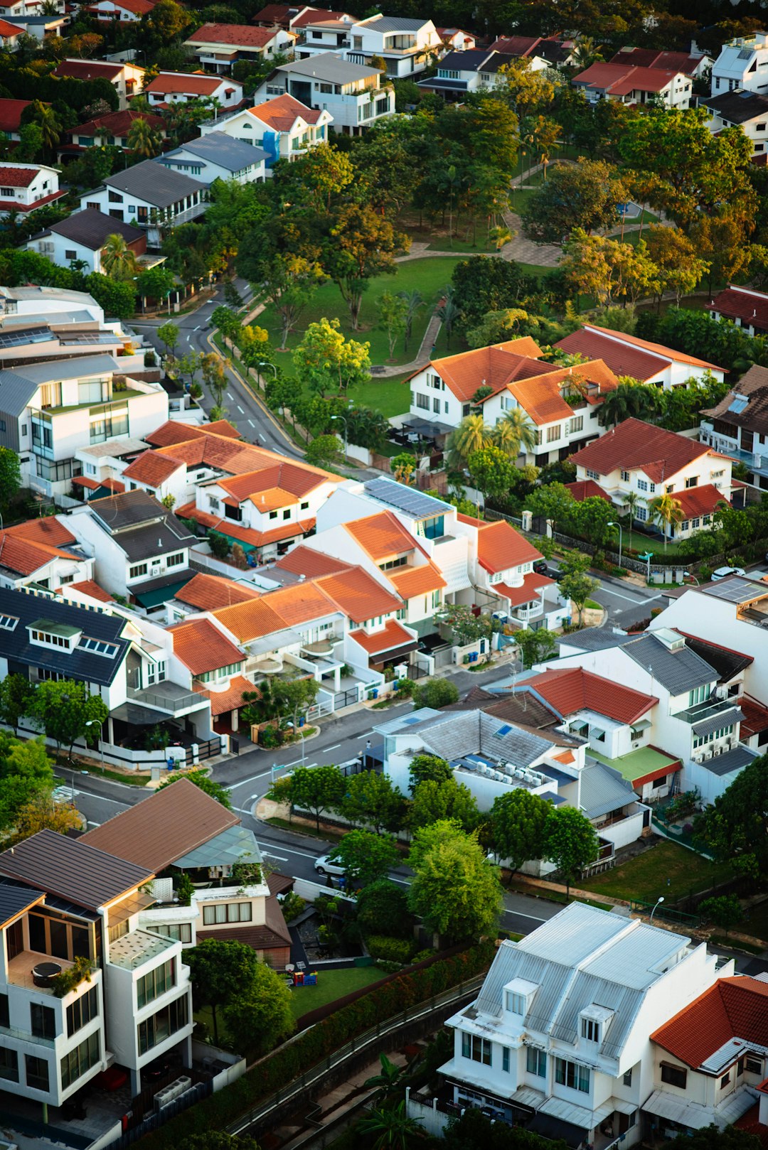 bird's eye view photography of houses during daytime