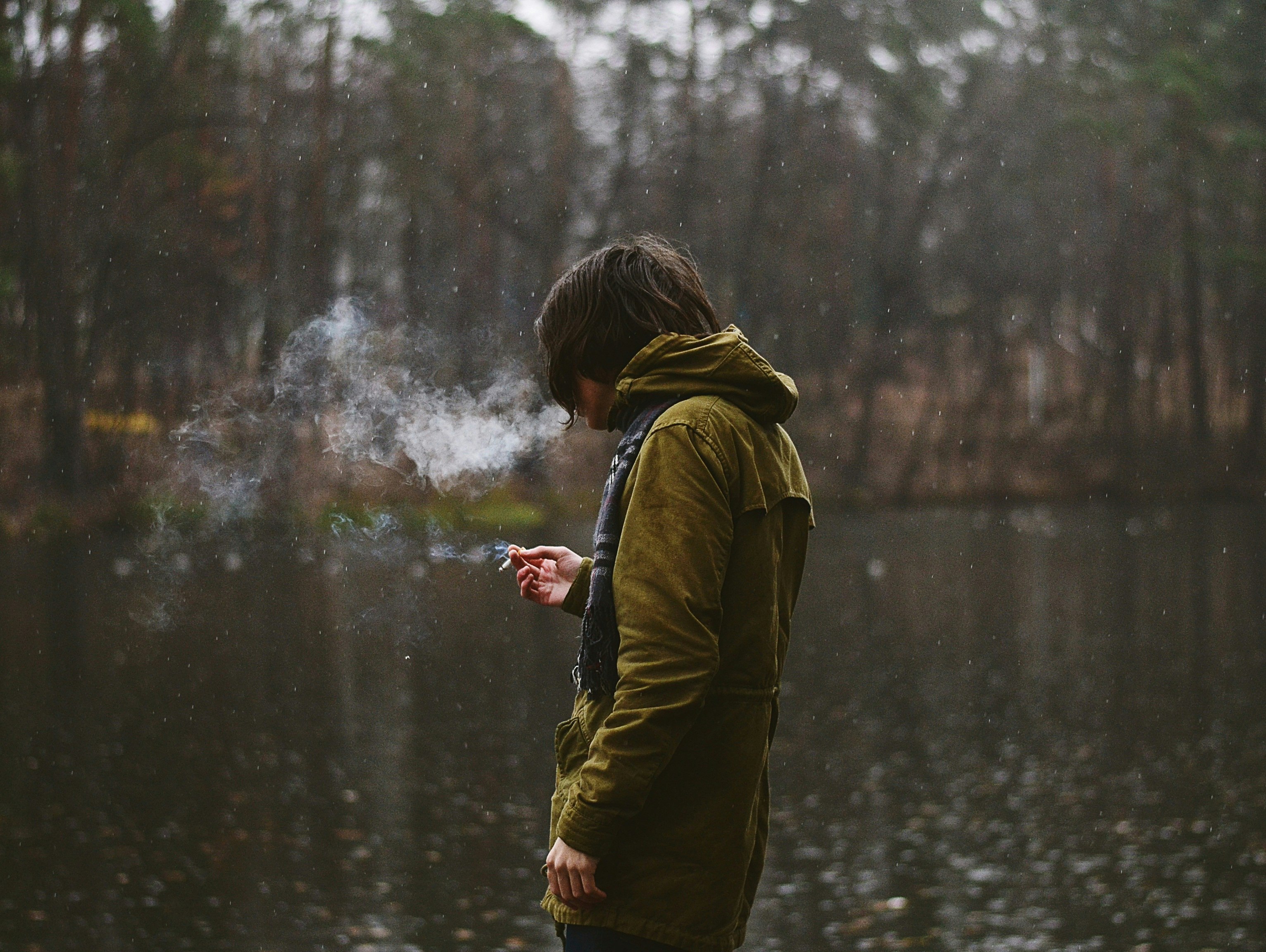 men's green pullover hoodie