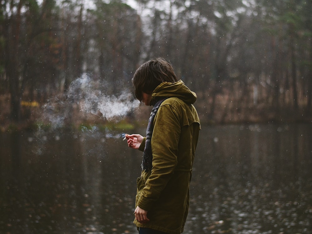 men's green pullover hoodie