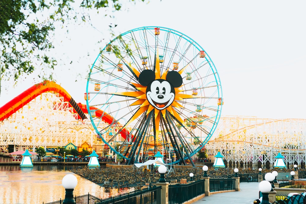 blue ferris wheel during daytime