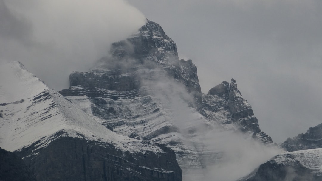 travelers stories about Glacial landform in Canmore, Canada