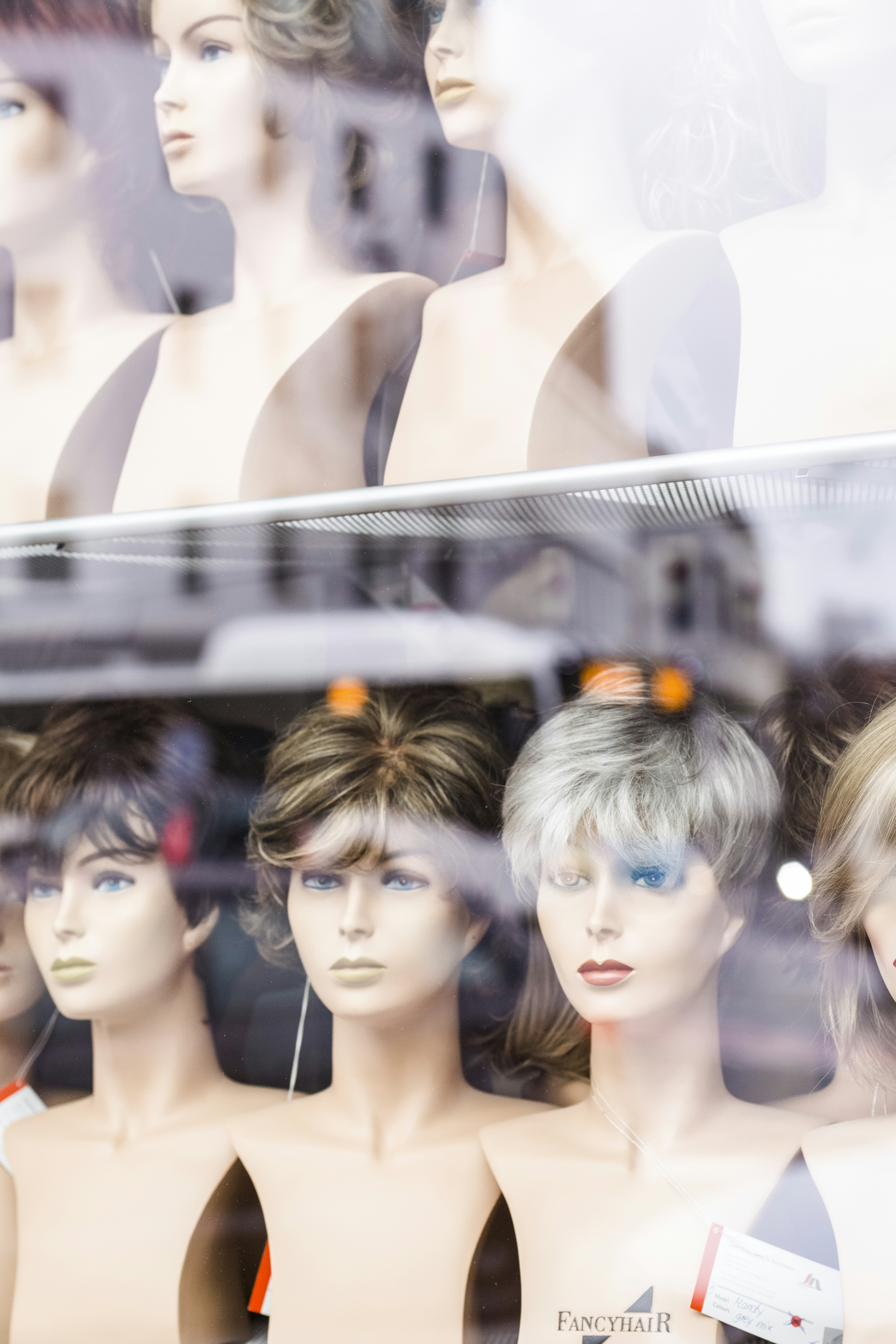 Human Hair Wigs Vs. Synthetic Wigs