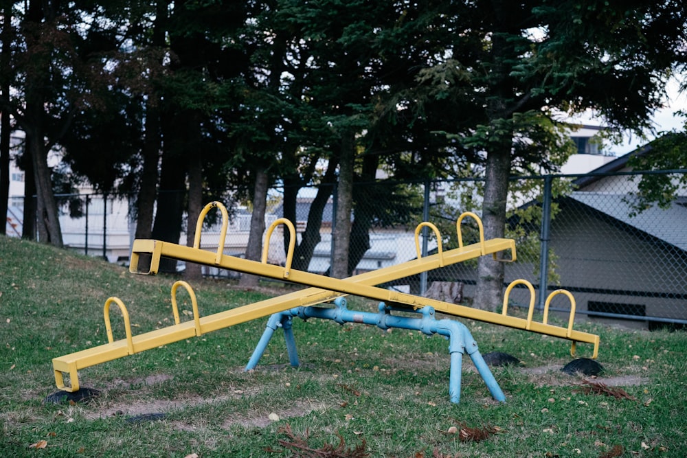 Serra Marítima de Aço Amarelo e Azul