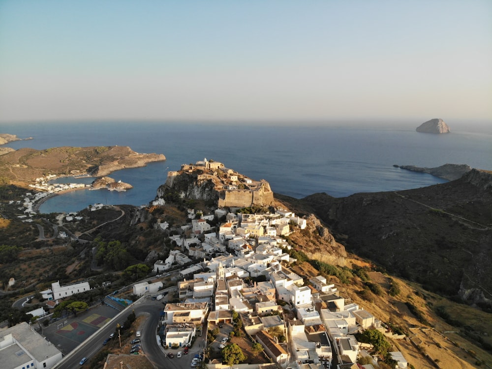 Casas cerca del mar