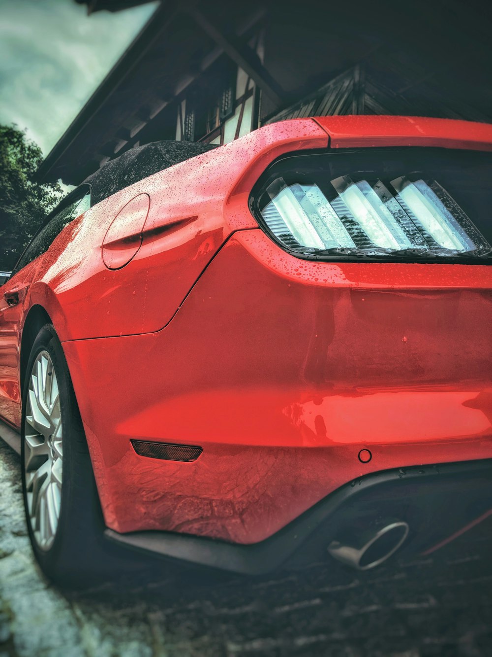 red Ford Mustang GT
