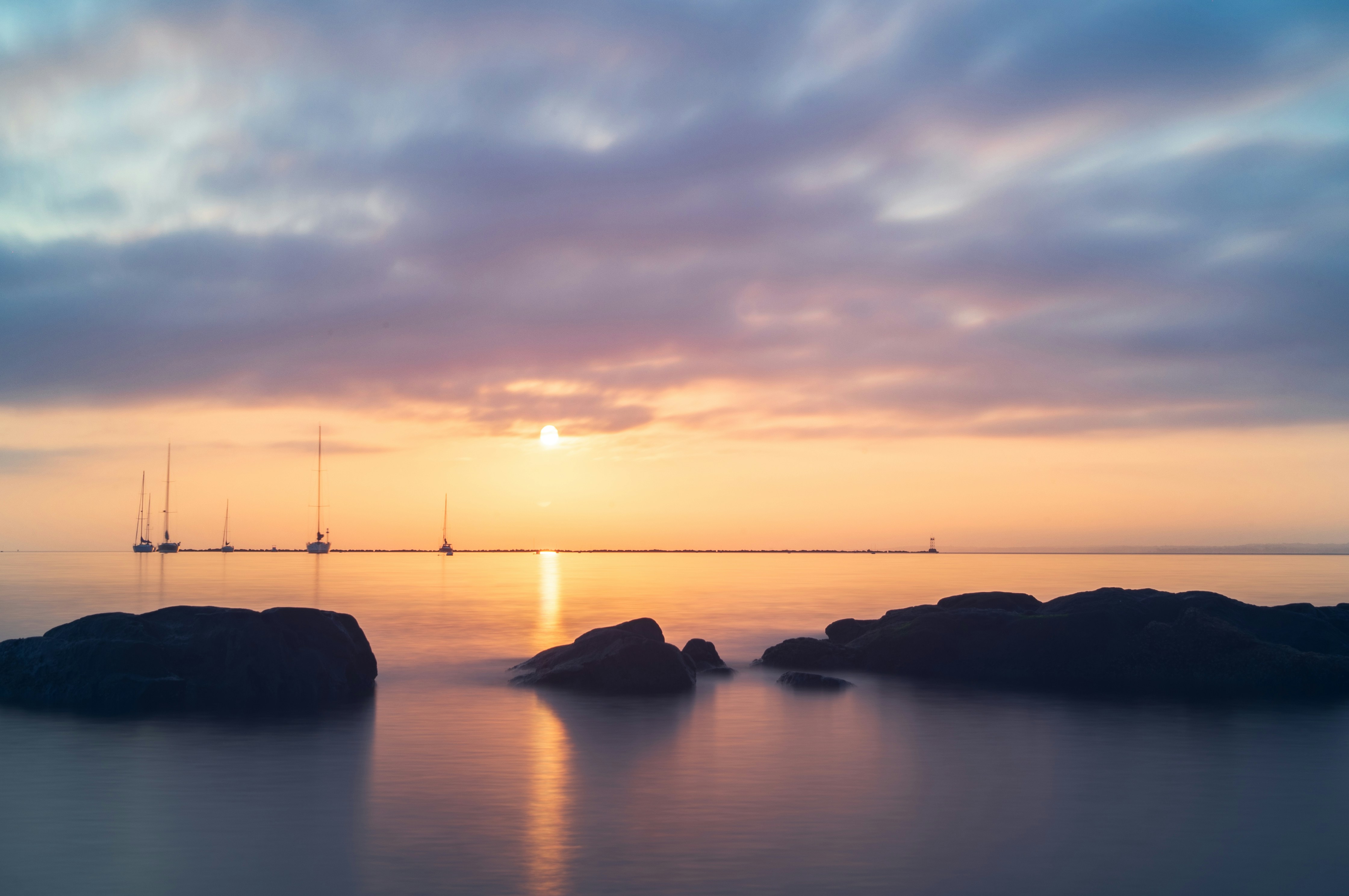 Photo by chadpeltola