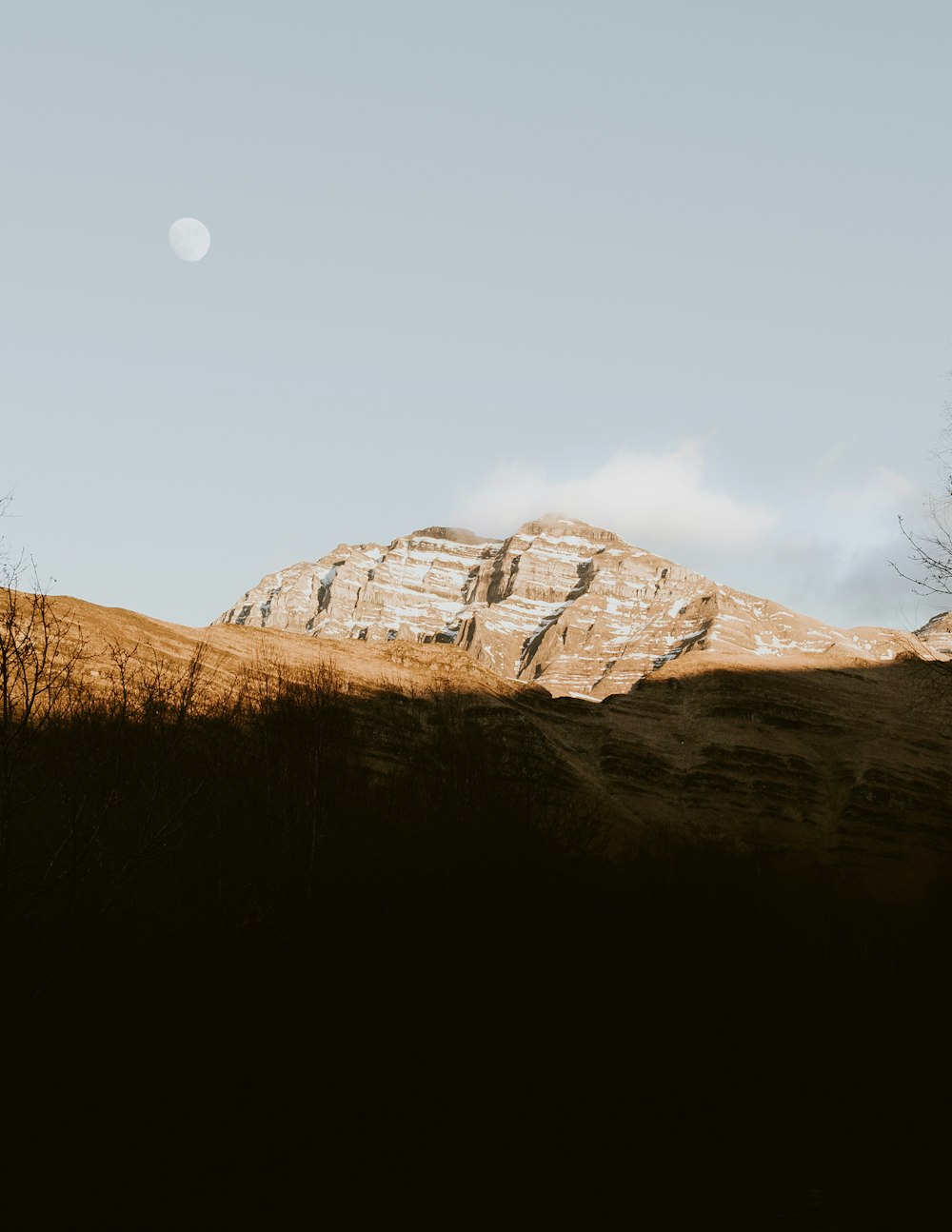 mountain during daytime