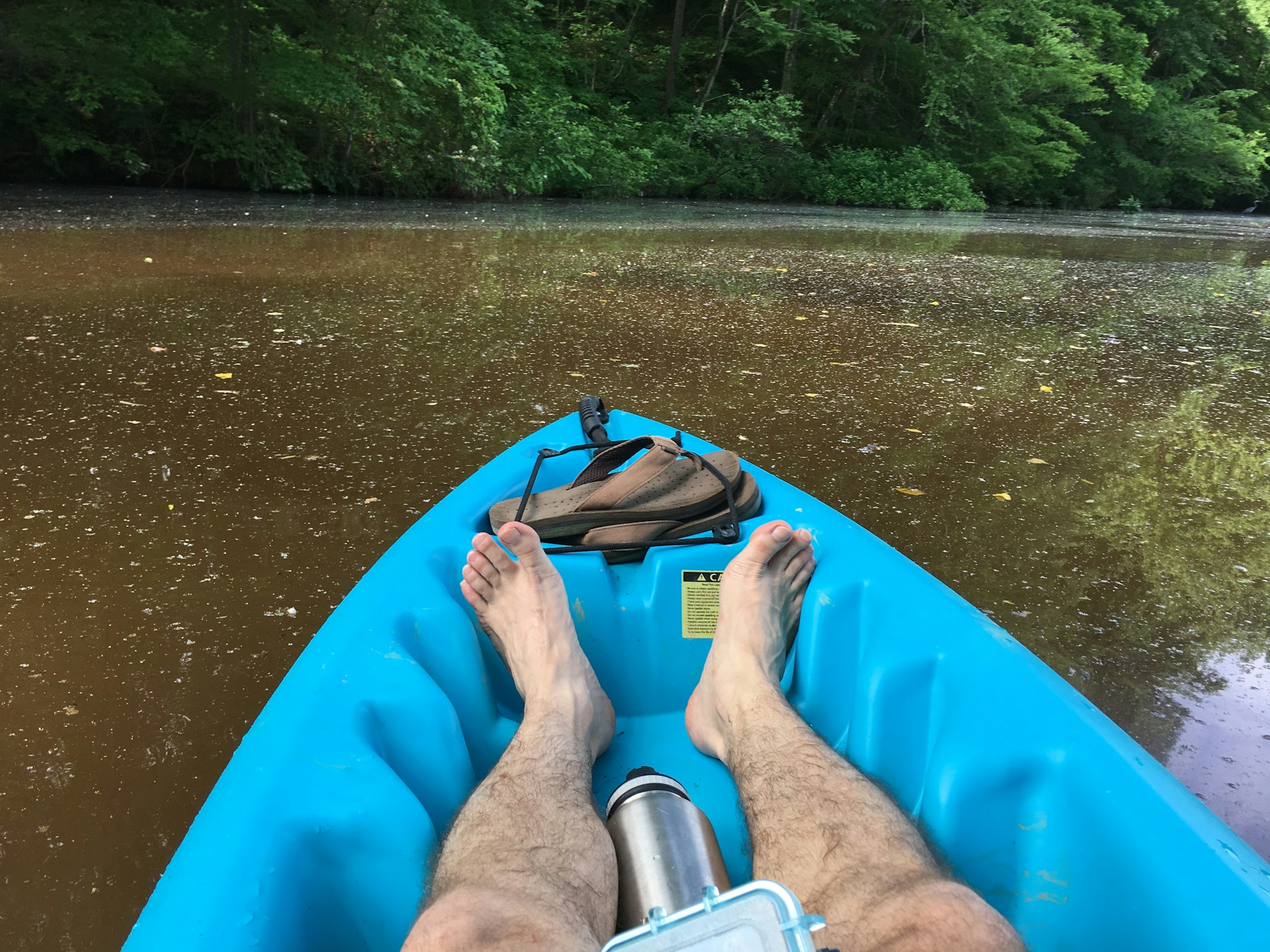 gray computer monitor