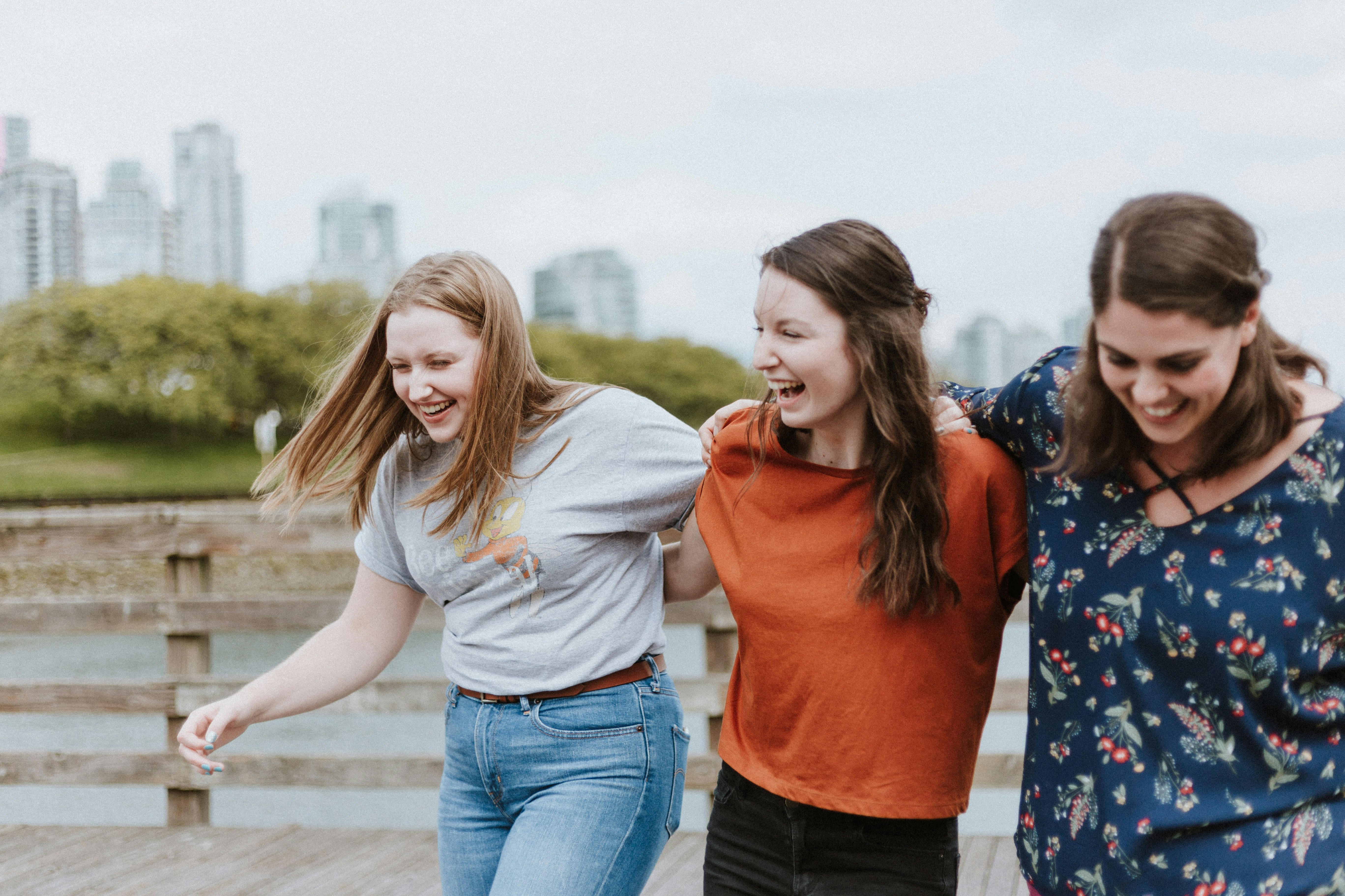 Choose from a curated selection of friendship photos. Always free on Unsplash.