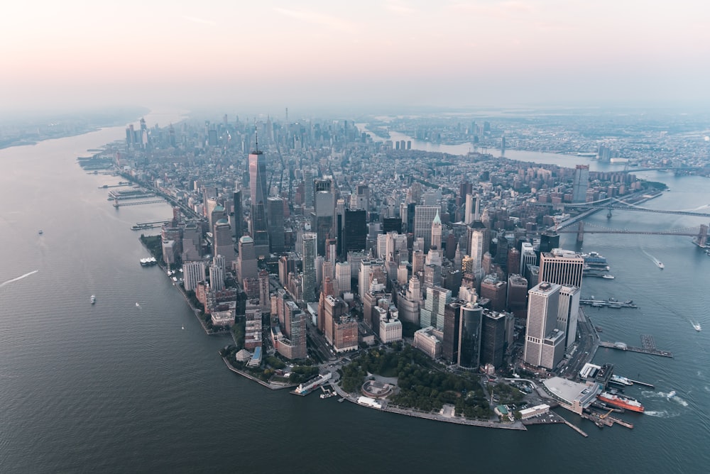 Fotografía de vista aérea de paisajes urbanos