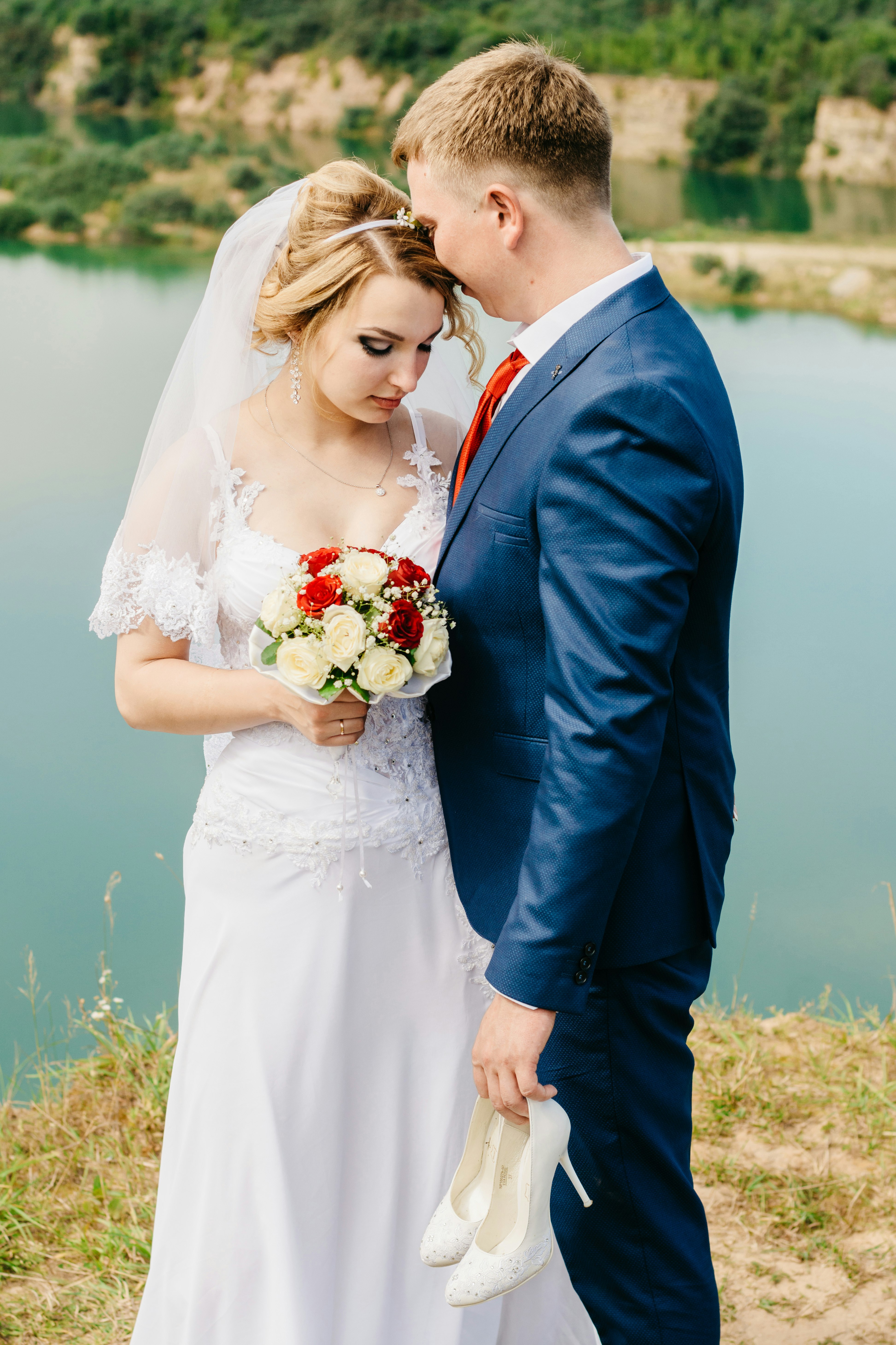 groom and bride pictorial