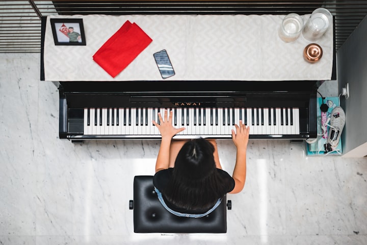 Piano Lessons 101: 4 Essential Keys To Success