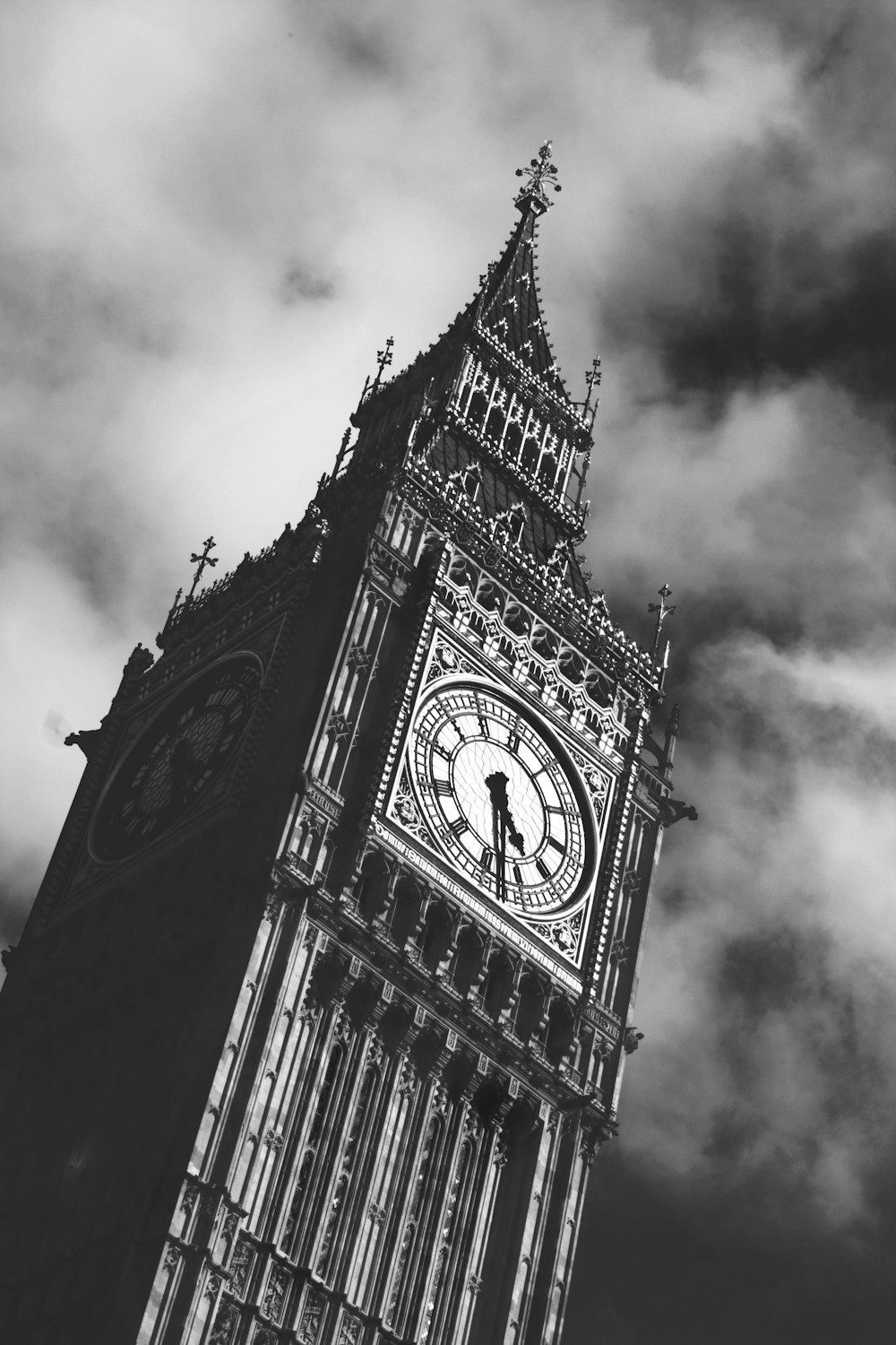 Graustufenfoto von Big Ben