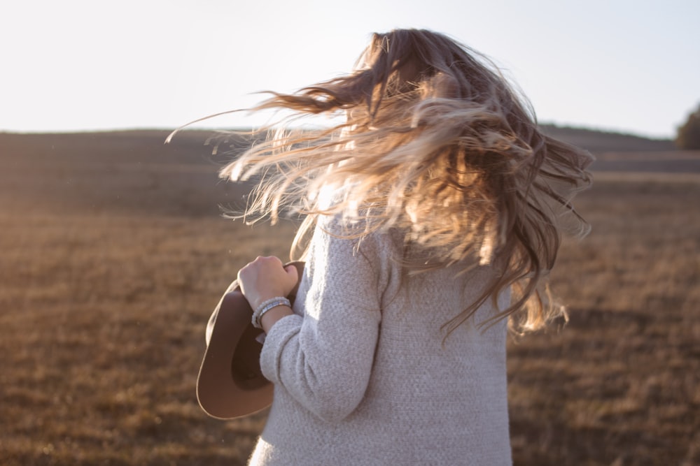 woman waving her hair