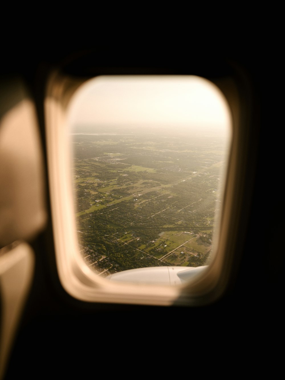 janela retangular do avião