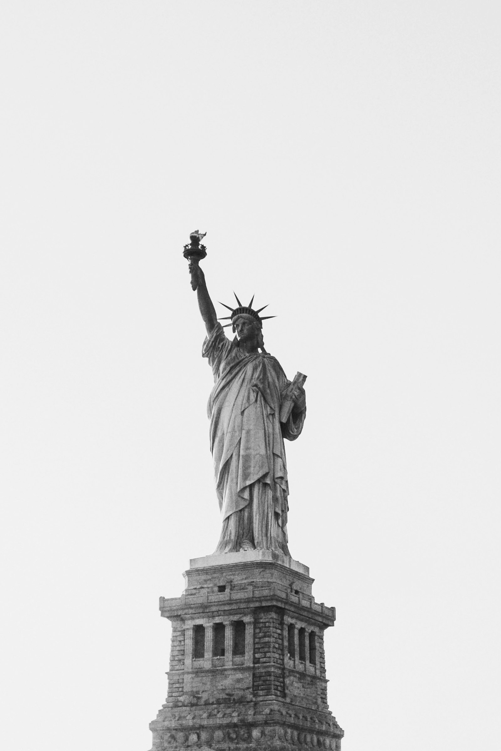 Canon EOS 40D + Canon EF 50mm F1.8 STM sample photo. Statue of liberty photography
