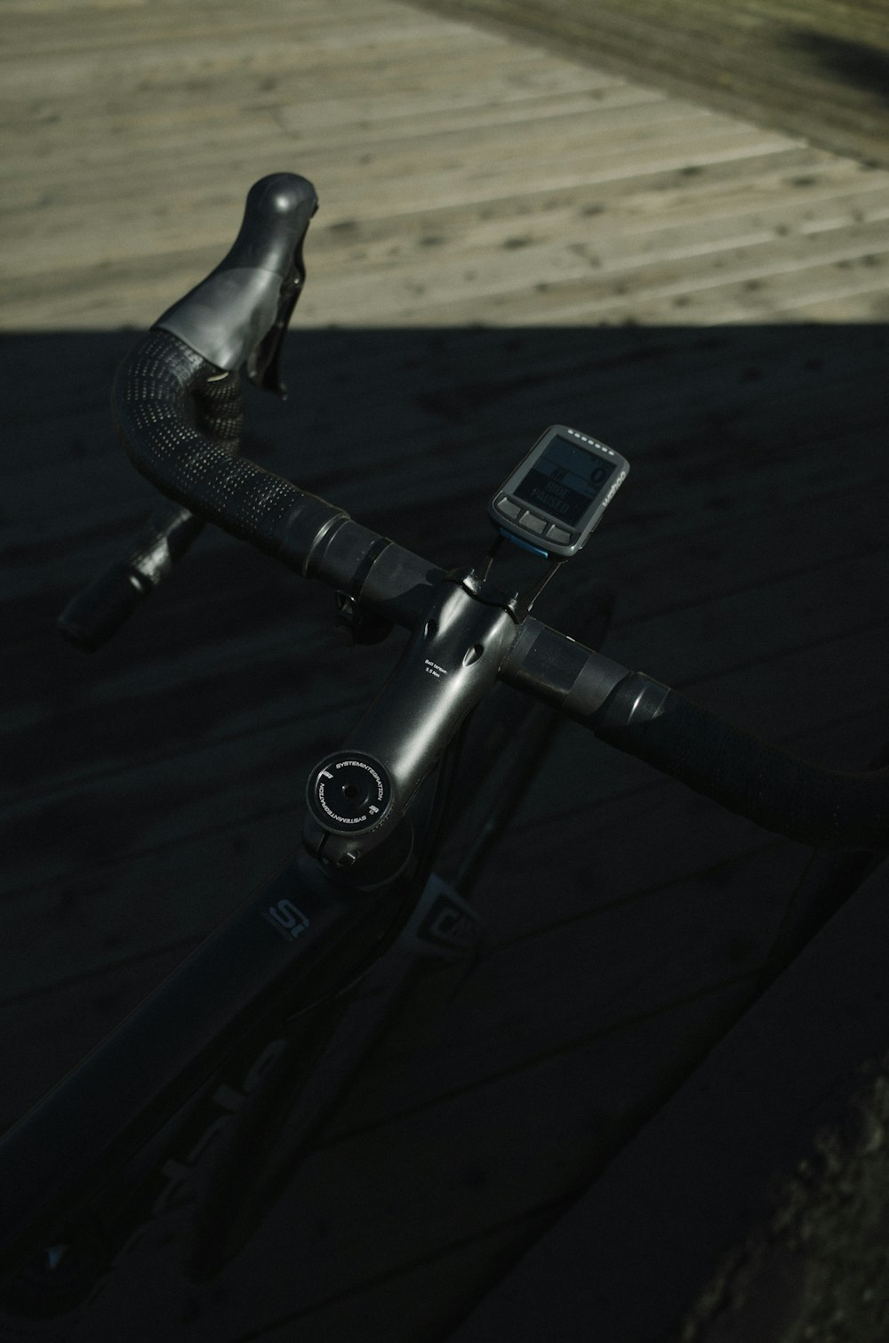 black bicycle handlebar