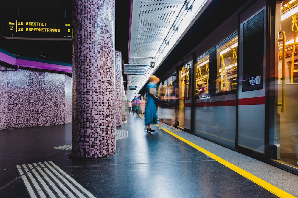 Photo de profondeur de l’allée de la gare