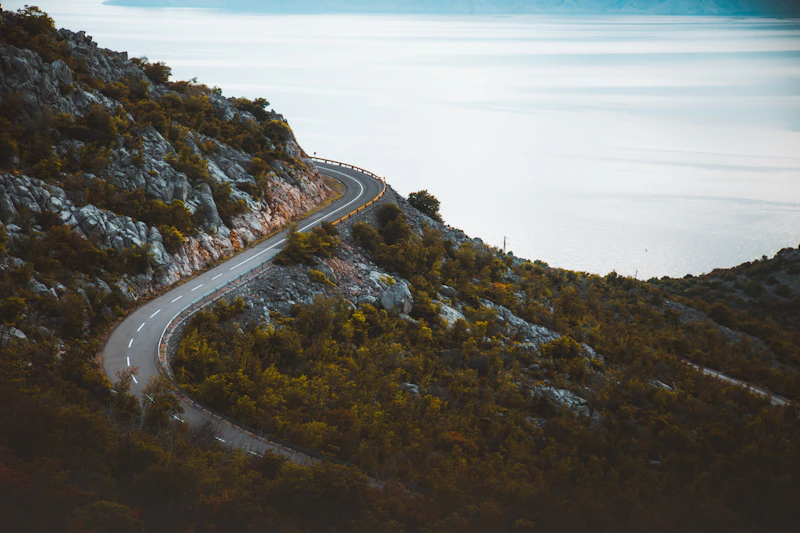 road trip singkat menuju destinasi liburan singkat domestik