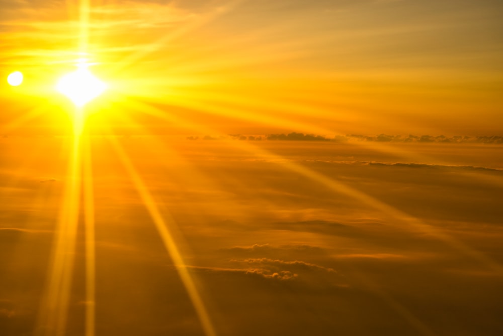 Photographie sépia de la lumière du soleil