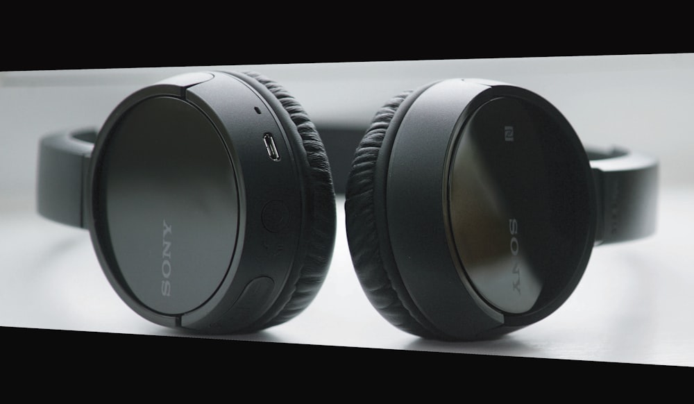 black Sony cordless headphones