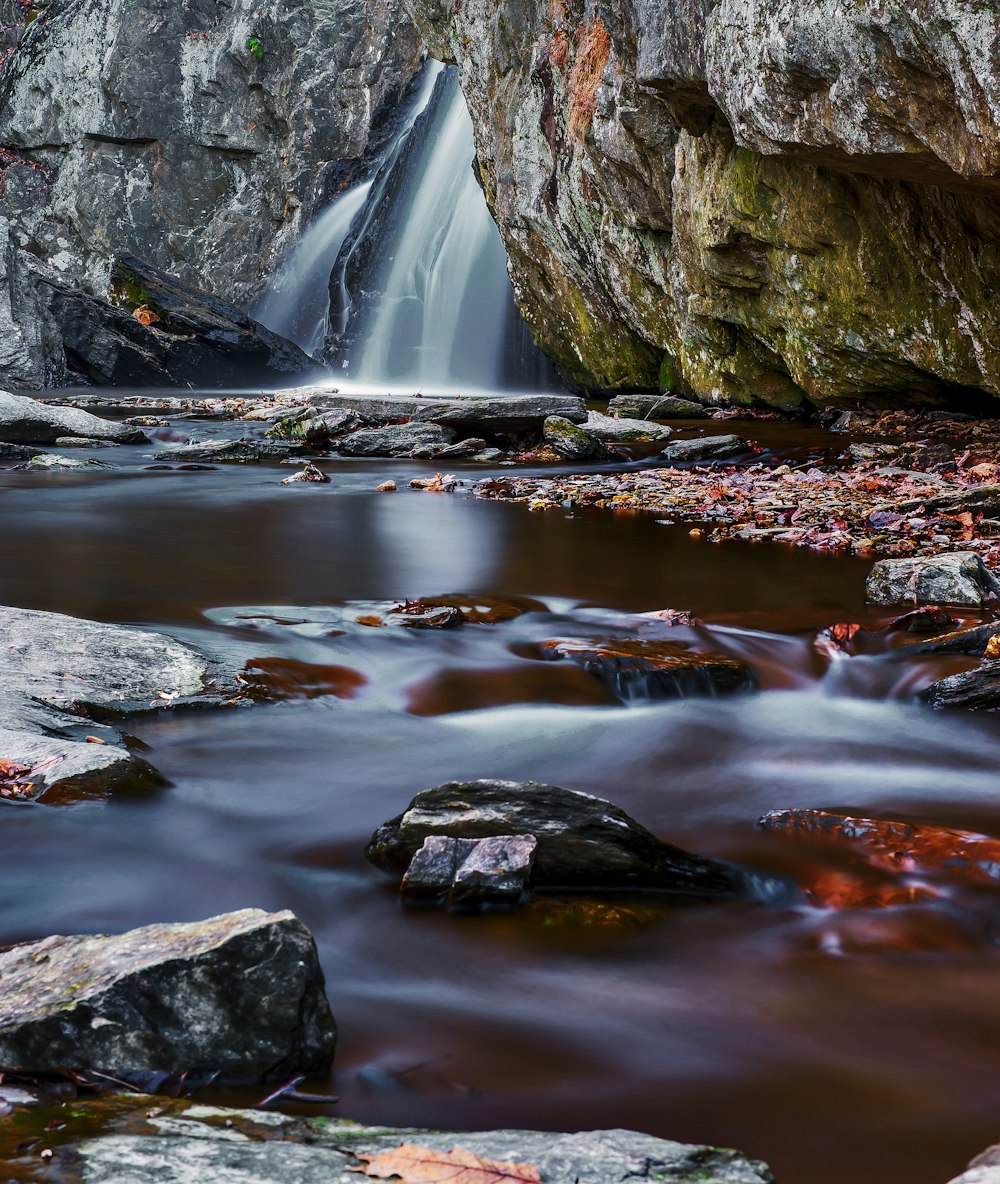 time lapse photography of waterfalls at daytime