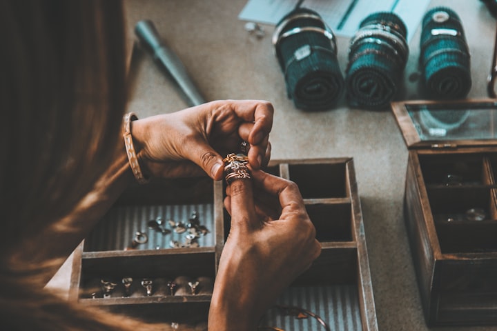 The secrets of the jewellery box