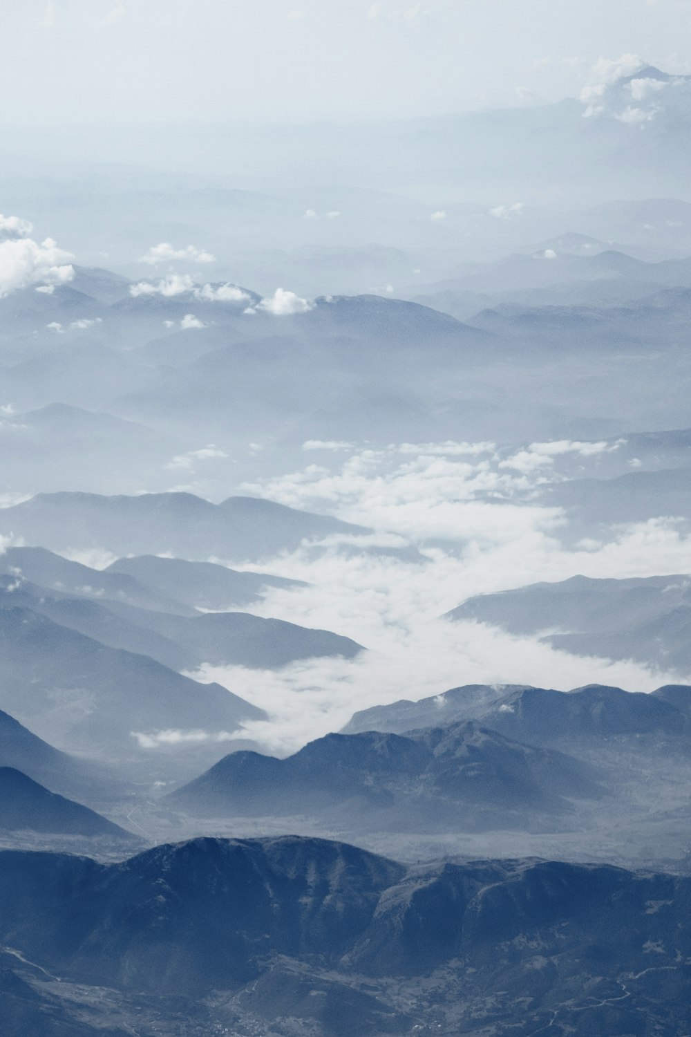 Fotografía de paisaje de montañas